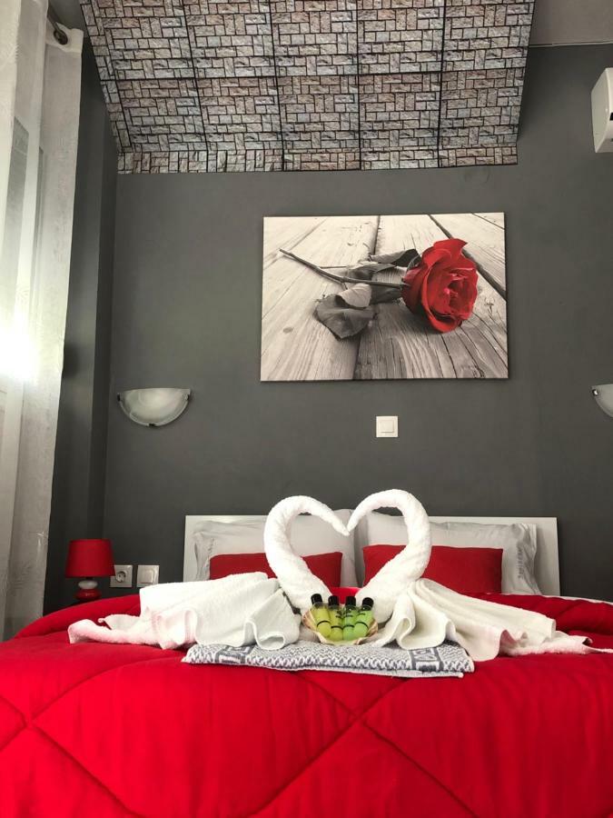 Niriides Rooms Nea Kallikrateia Eksteriør bilde
