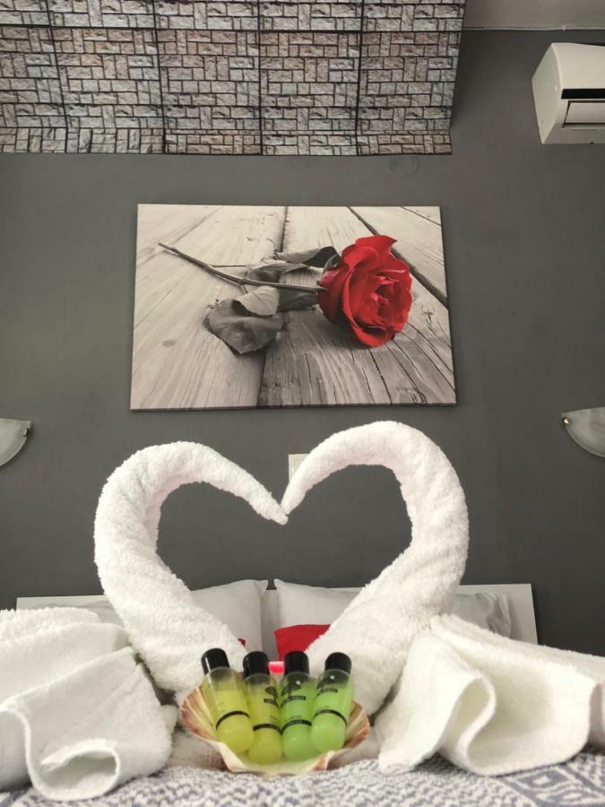 Niriides Rooms Nea Kallikrateia Eksteriør bilde